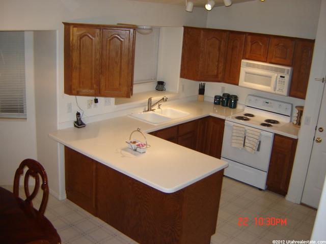 5644 S 4075 W, Roy, UT 84067 — photo 2