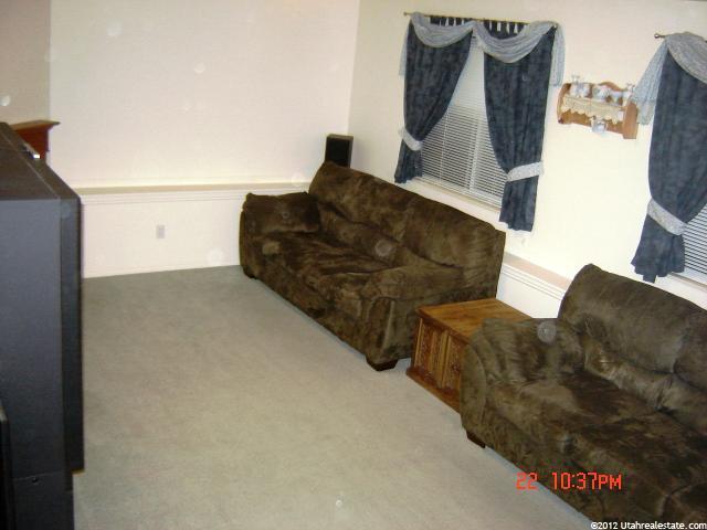 5644 S 4075 W, Roy, UT 84067 — photo 3