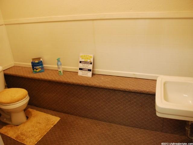 87 W Center St, Logan, UT 84321 — photo 5