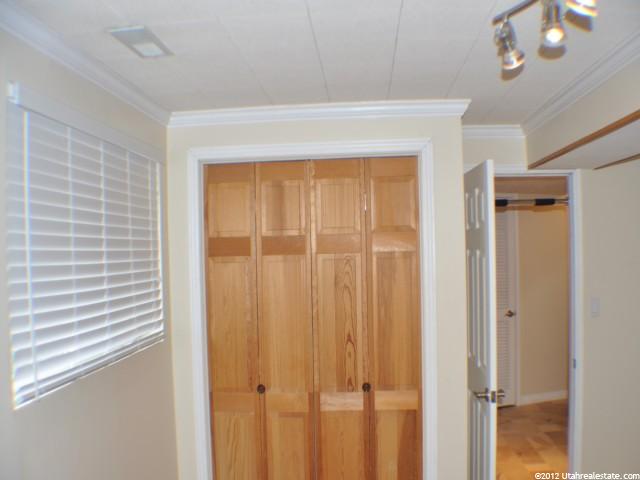 78 W 2050 S, Bountiful, UT 84010 — photo 11
