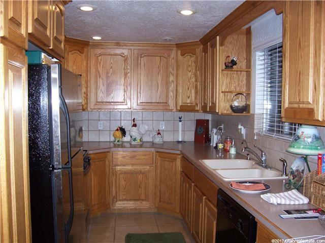145 E 400 S, Hyrum, UT 84319 — photo 4