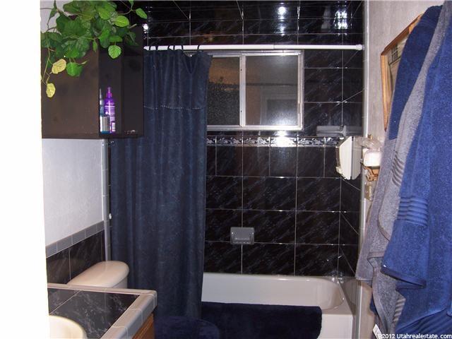 145 E 400 S, Hyrum, UT 84319 — photo 5