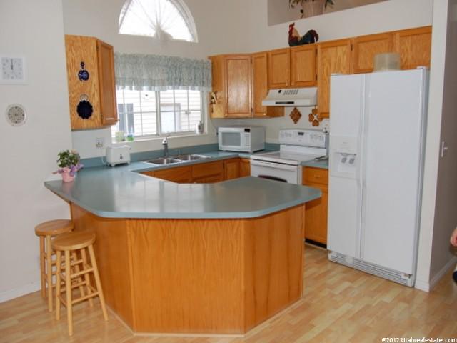 551 Apple Tree Dr, Sandy, UT 84070 — photo 4