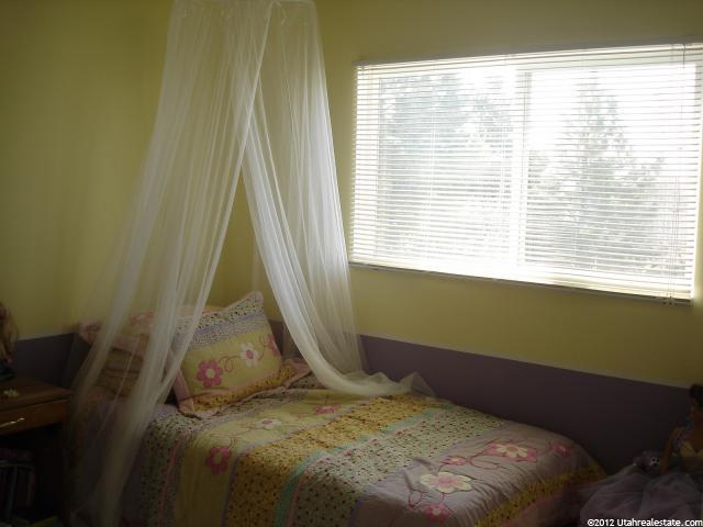 24 E 850 S, Layton, UT 84041 — photo 4