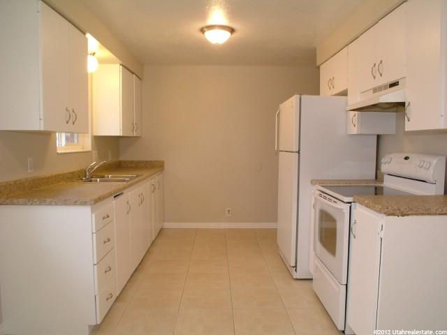 10865 S 1000 E, Sandy, UT 84094 — photo 2