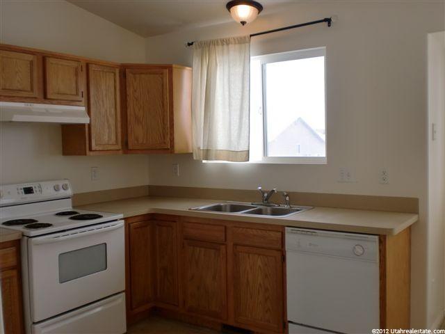 1707 N 2340 W, Clinton, UT 84015 — photo 3