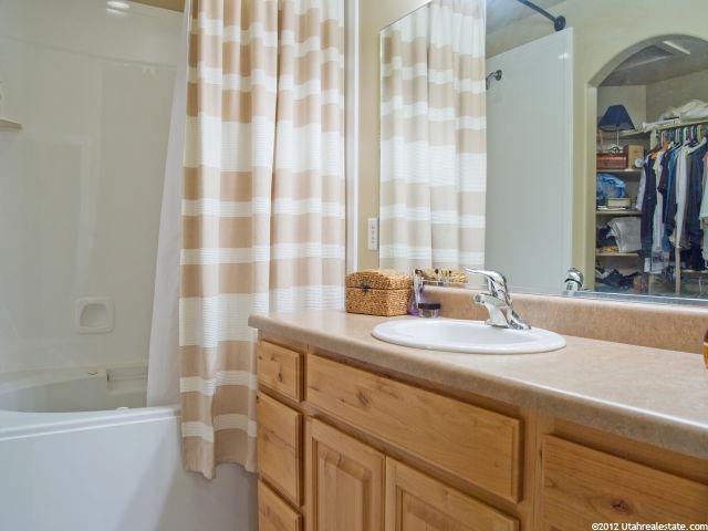 1575 N 450 E, North Ogden, UT 84404 — photo 9