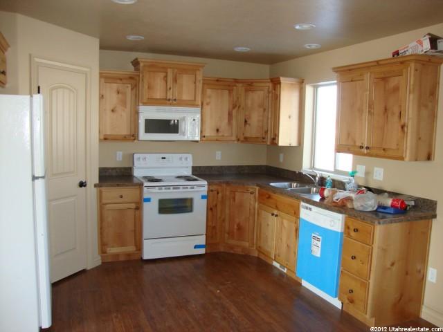 209 S 400 W, Tremonton, UT 84337 — photo 5