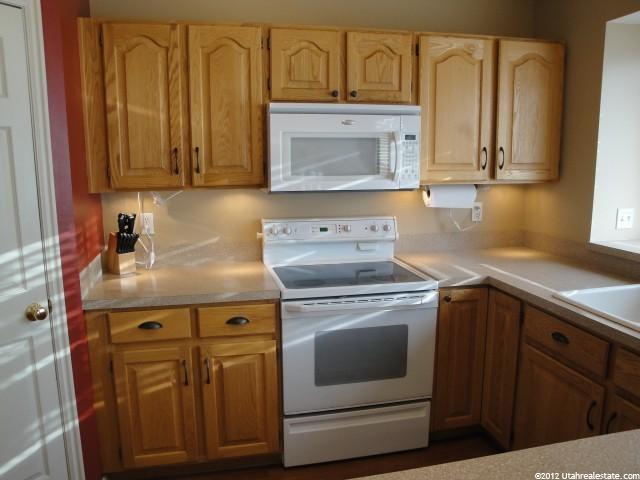 149 W 1980 S, Clearfield, UT 84015 — photo 3