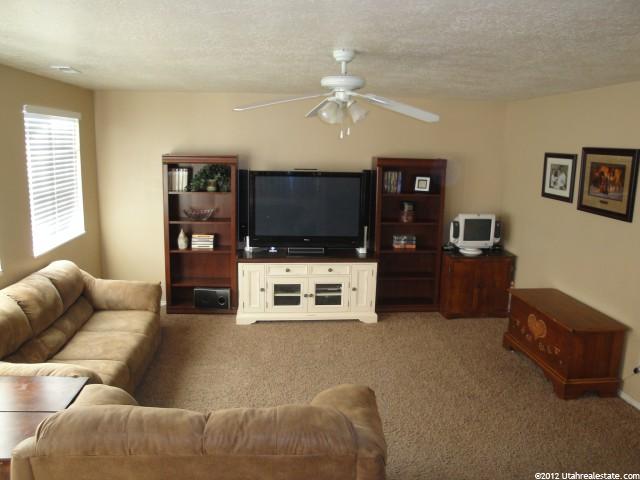 149 W 1980 S, Clearfield, UT 84015 — photo 7