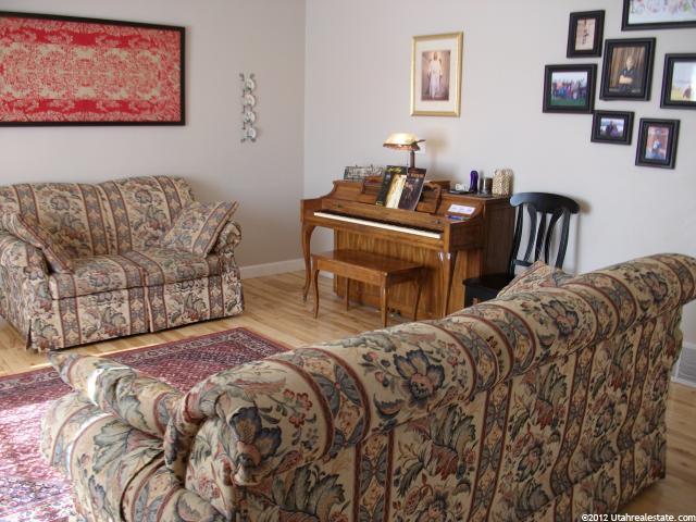 191 E 300 S, Hyrum, UT 84319 — photo 5