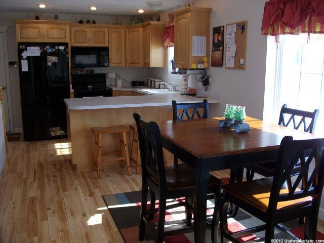 191 E 300 S, Hyrum, UT 84319 — photo 6