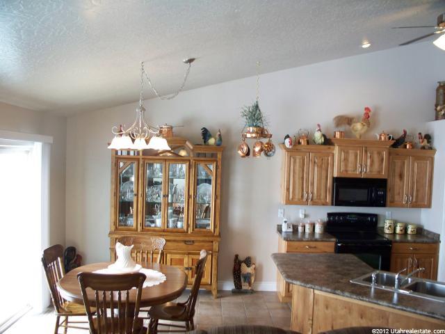 1421 W 250 S, Vernal, UT 84078 — photo 4