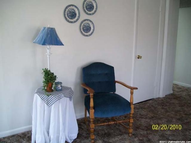 246 S 1000 E, Clearfield, UT 84015 — photo 2
