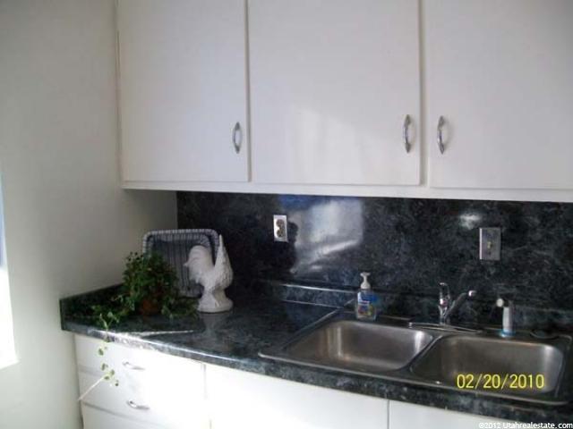 246 S 1000 E, Clearfield, UT 84015 — photo 3