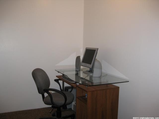 547 N 200 W, Bountiful, UT 84010 — photo 5