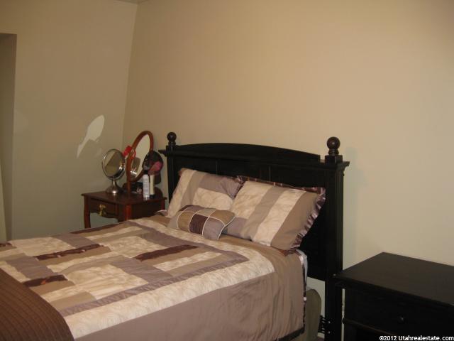 547 N 200 W, Bountiful, UT 84010 — photo 6