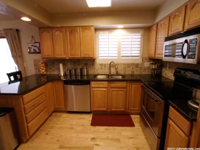 6431 S 725 E, Murray, UT 84107 — photo 2