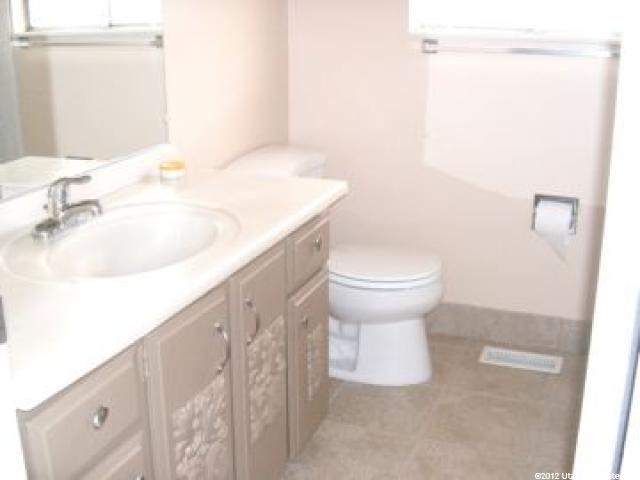 76 S 400 E, Kaysville, UT 84037 — photo 4