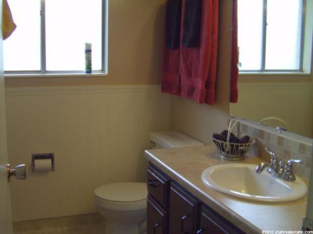 76 S 400 E, Kaysville, UT 84037 — photo 7