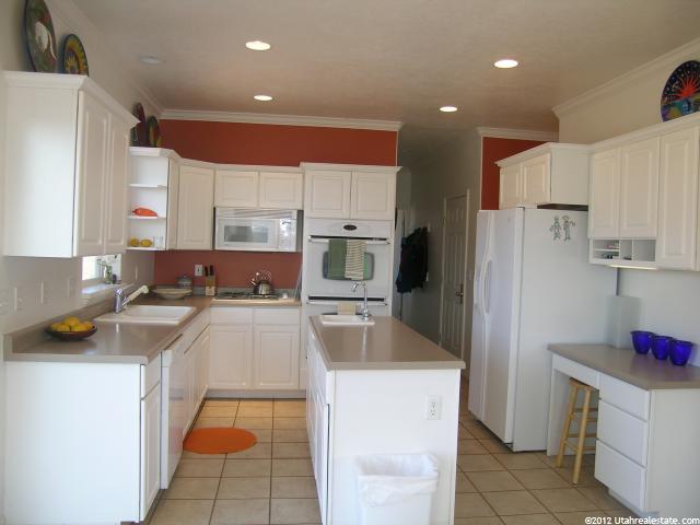 175 E 800 N, Torrey, UT 84775 — photo 7