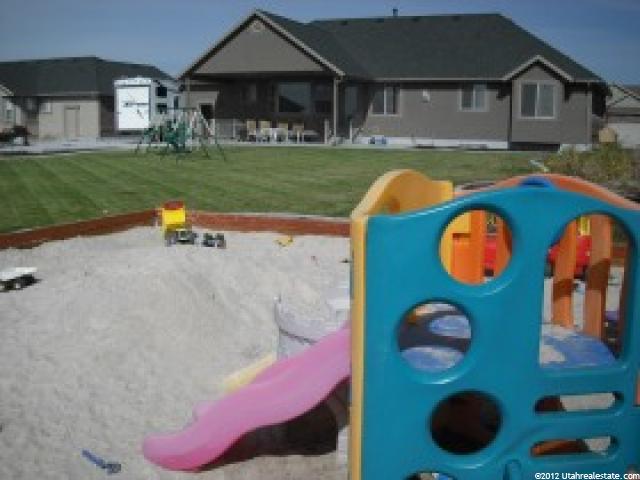 2669 W 650 N, Layton, UT 84041 — photo 11