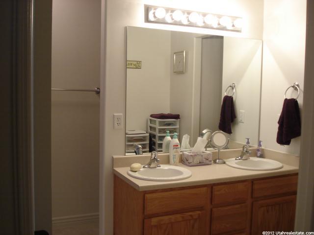 557 W Riverside Dr, Murray, UT 84123 — photo 7