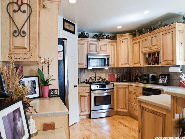 1671 W 1200 N, Farr West, UT 84404 — photo 7