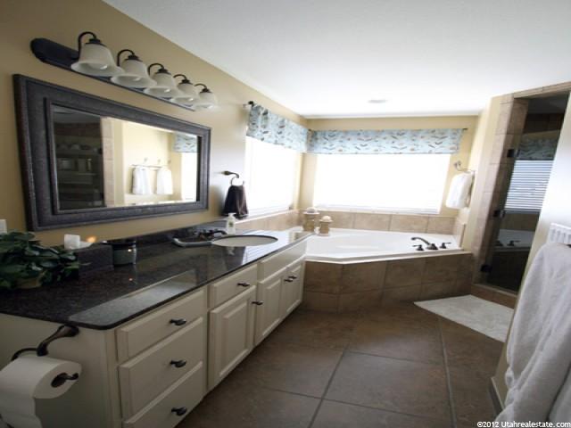 1028 N 1335 W, Clinton, UT 84015 — photo 7