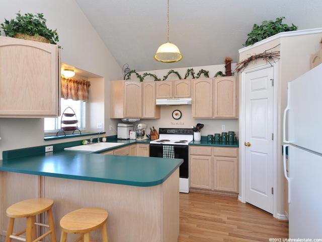 310 W 1980 S, Clearfield, UT 84015 — photo 8