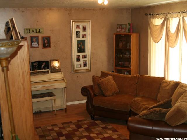 1448 W 800 N, Clinton, UT 84015 — photo 5