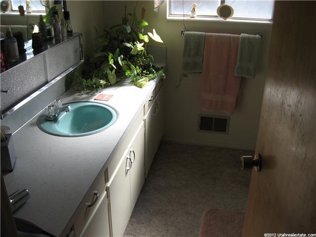 636 S 2000 W, Syracuse, UT 84075 — photo 7