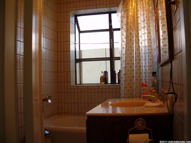 221 E 200 N, Brigham City, UT 84302 — photo 12