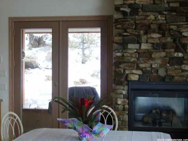 4001 E Pine View Ct, New Harmony, UT 84757 — photo 11