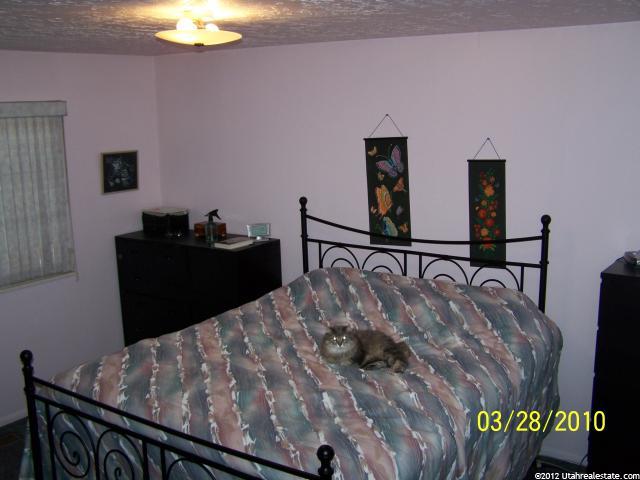 955 N 325 W, Bountiful, UT 84010 — photo 5