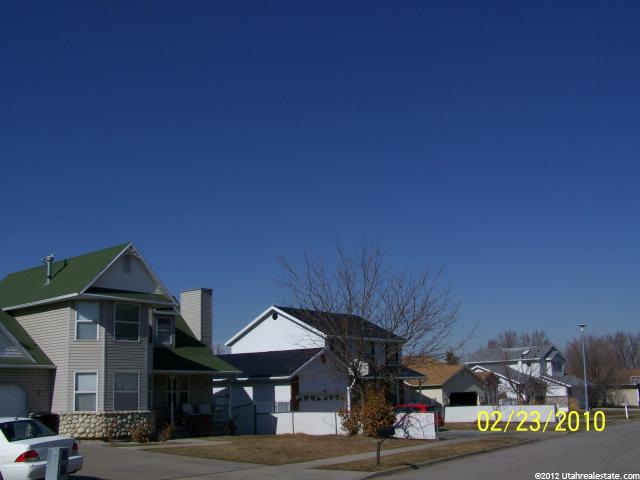 955 N 325 W, Bountiful, UT 84010 — photo 10