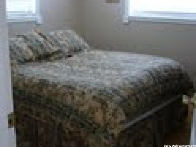 159 S 400 E, Clearfield, UT 84015 — photo 4