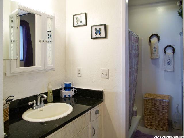 257 E 2050 S, Bountiful, UT 84010 — photo 8