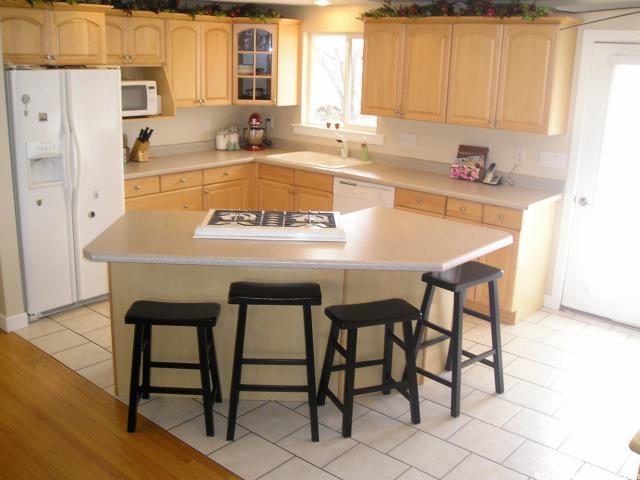 802 E 350 N, Kaysville, UT 84037 — photo 4