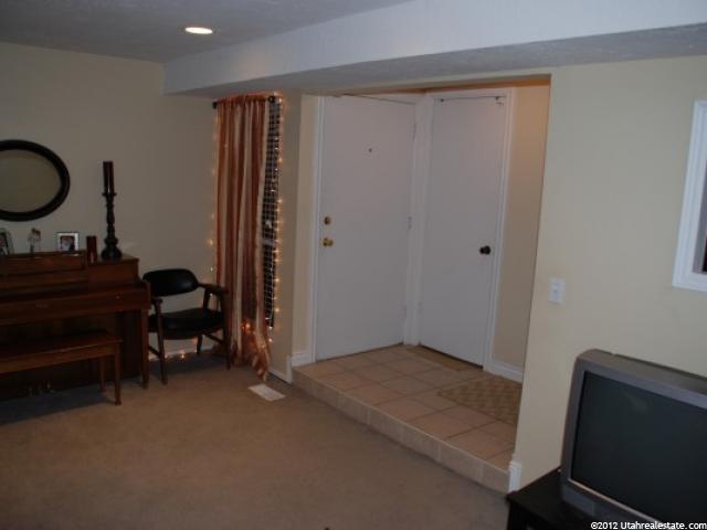 333 E 4500 S #4, Murray, UT 84107 — photo 2