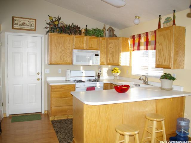 2903 W 2250 N, Clinton, UT 84015 — photo 4