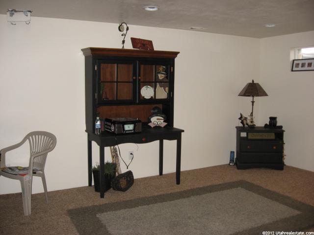 8225 S Jackson St, Midvale, UT 84047 — photo 12