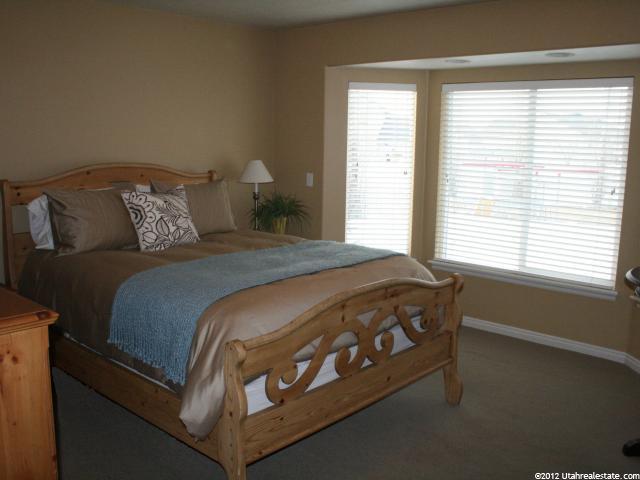 502 W 2025 N, Centerville, UT 84014 — photo 4