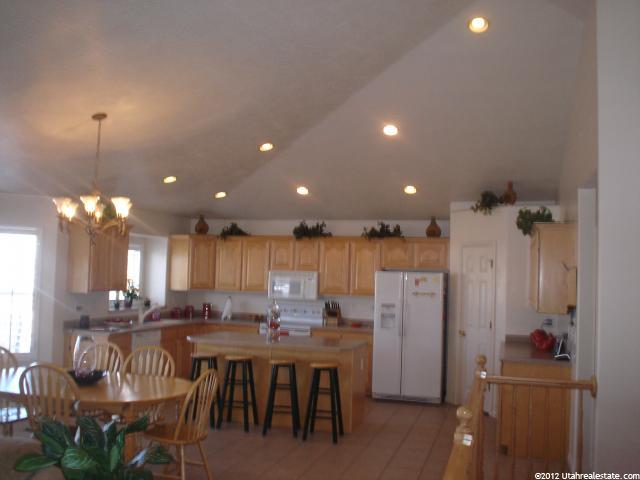 1864 S 350 E, Clearfield, UT 84015 — photo 4