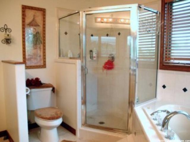 280 S Chapel St, Layton, UT 84041 — photo 3