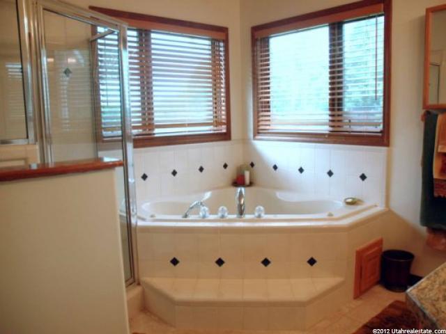 280 S Chapel St, Layton, UT 84041 — photo 10