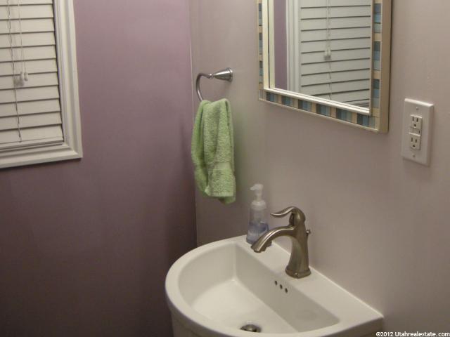 92 W 1950 S, Bountiful, UT 84010 — photo 12