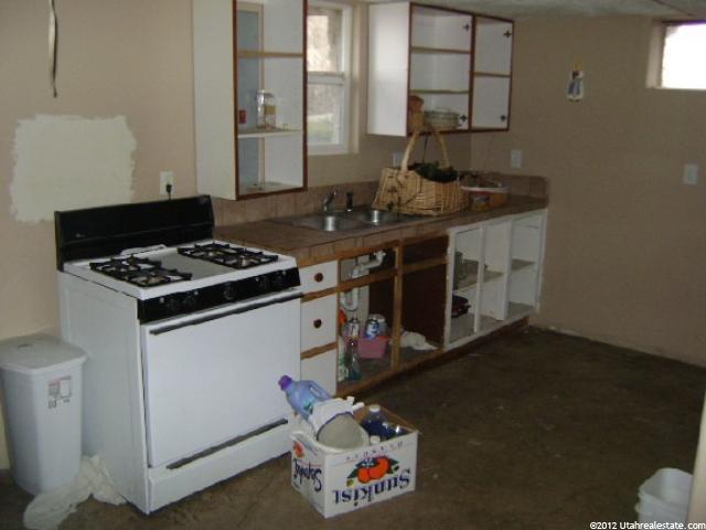 3186 S 650 W, Bountiful, UT 84010 — photo 6
