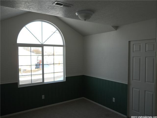 16 E 2450 S, Clearfield, UT 84015 — photo 4