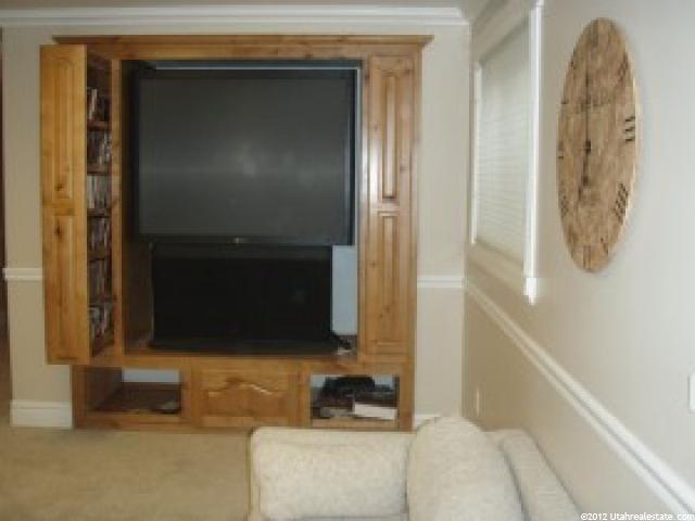 319 E Ridgeline Dr S, Washington Terrace, UT 84405 — photo 11